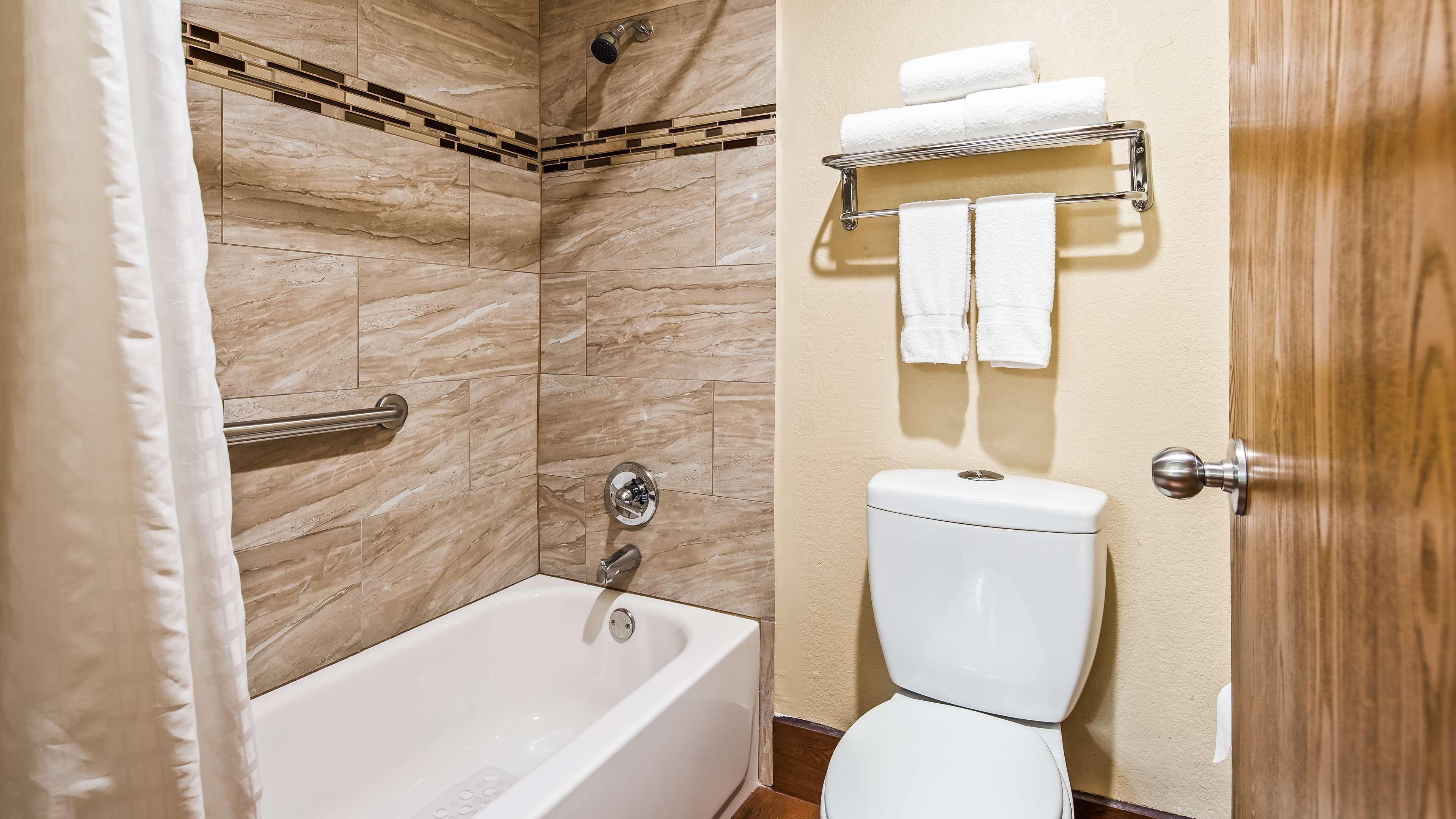 Surestay Plus Hotel By Best Western Kearney Exterior foto